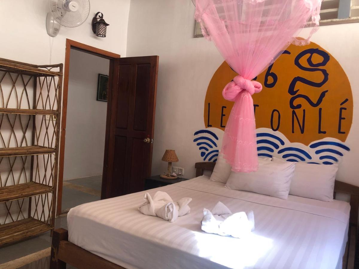 Nomad Guesthouse Kratie Exterior foto