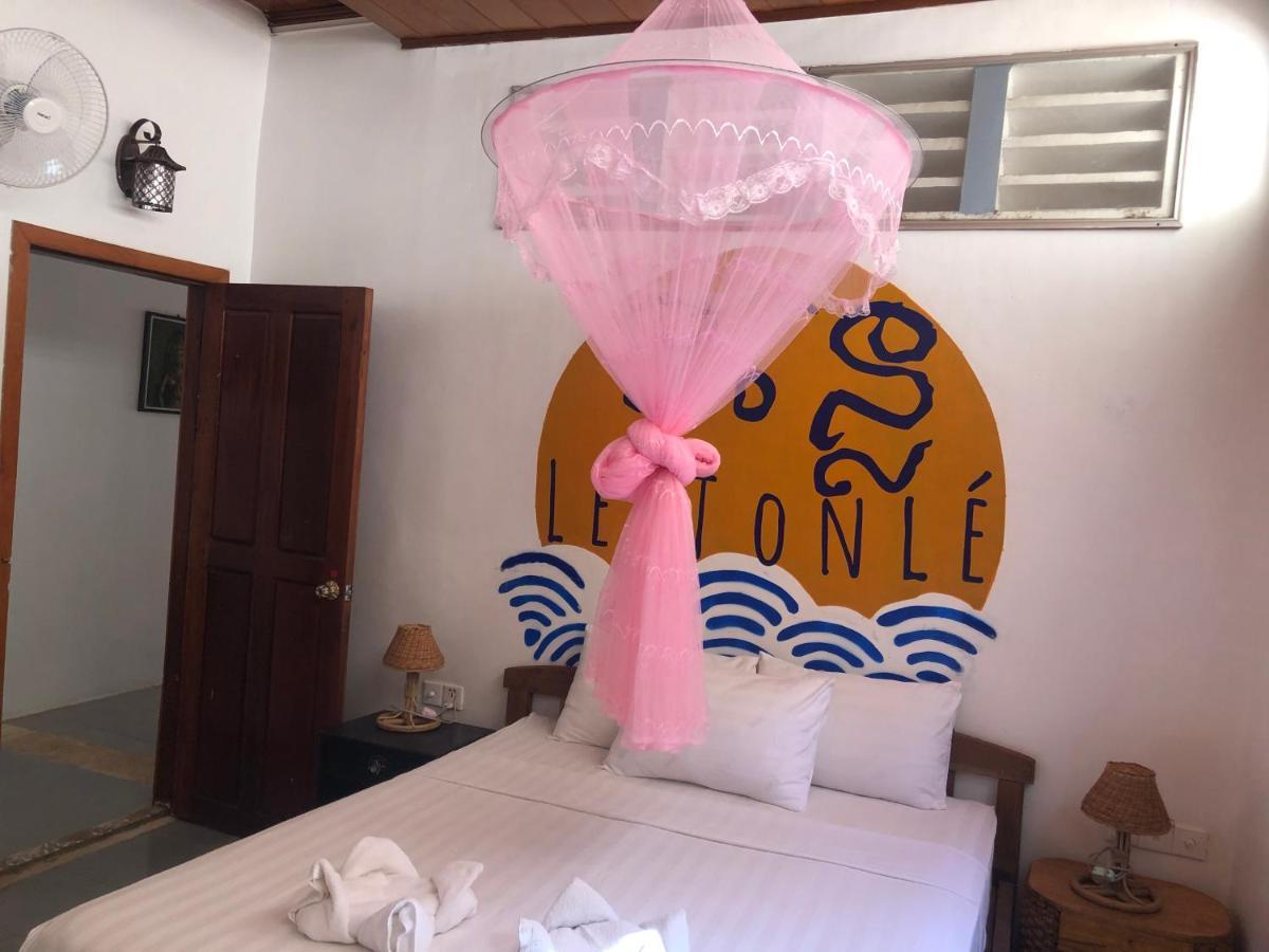 Nomad Guesthouse Kratie Exterior foto