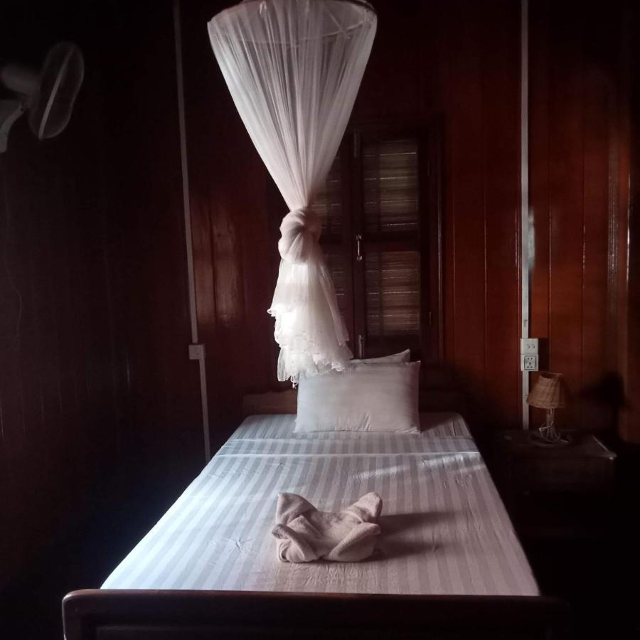 Nomad Guesthouse Kratie Exterior foto