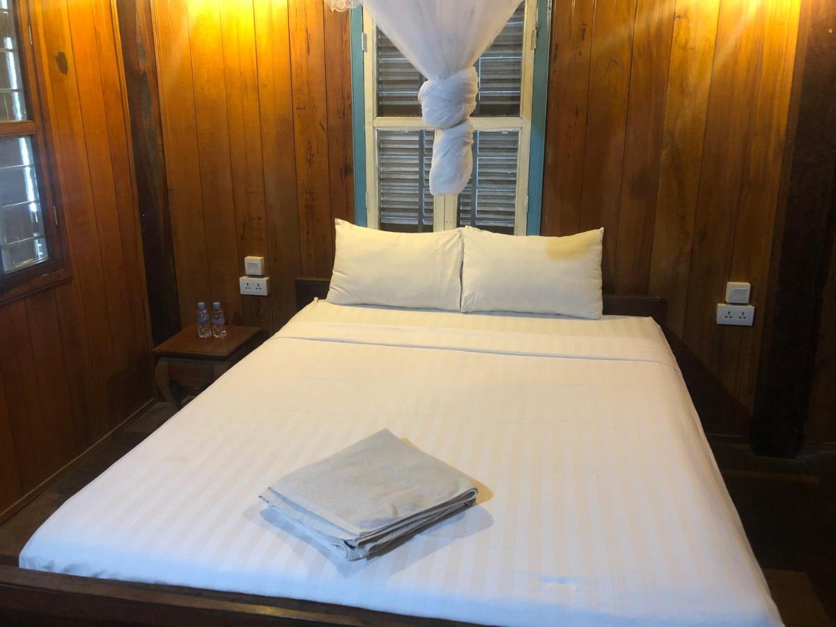 Nomad Guesthouse Kratie Exterior foto