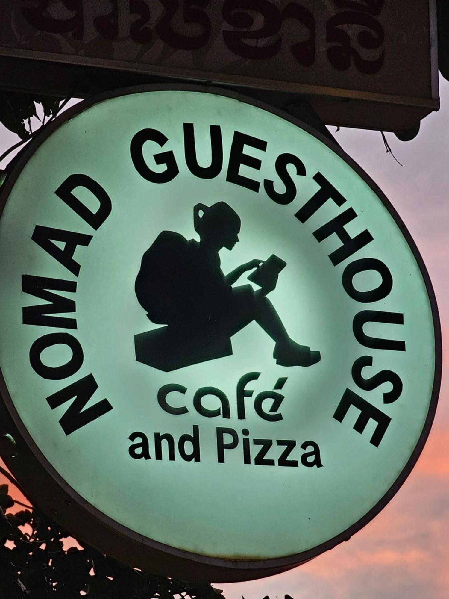 Nomad Guesthouse Kratie Exterior foto