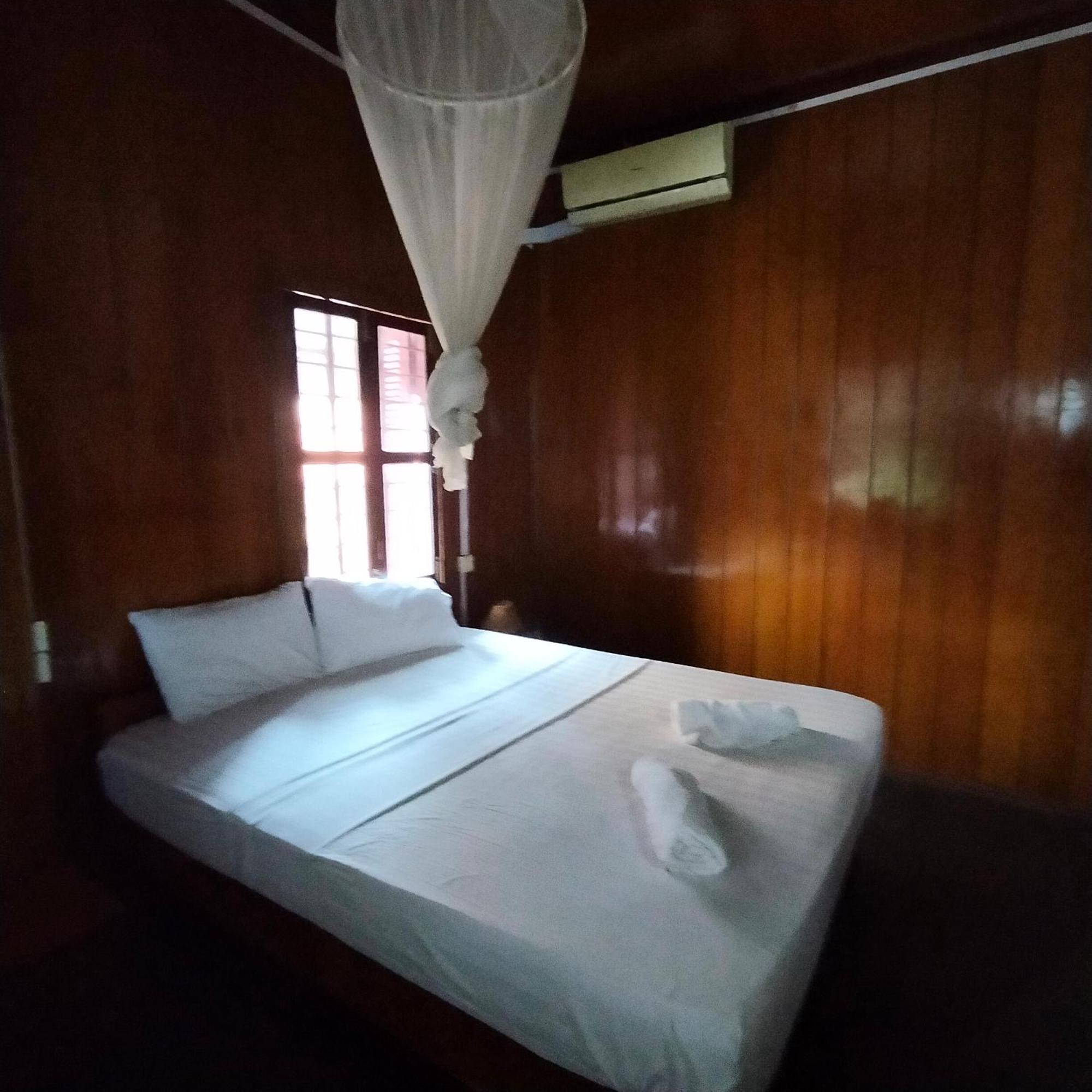 Nomad Guesthouse Kratie Exterior foto