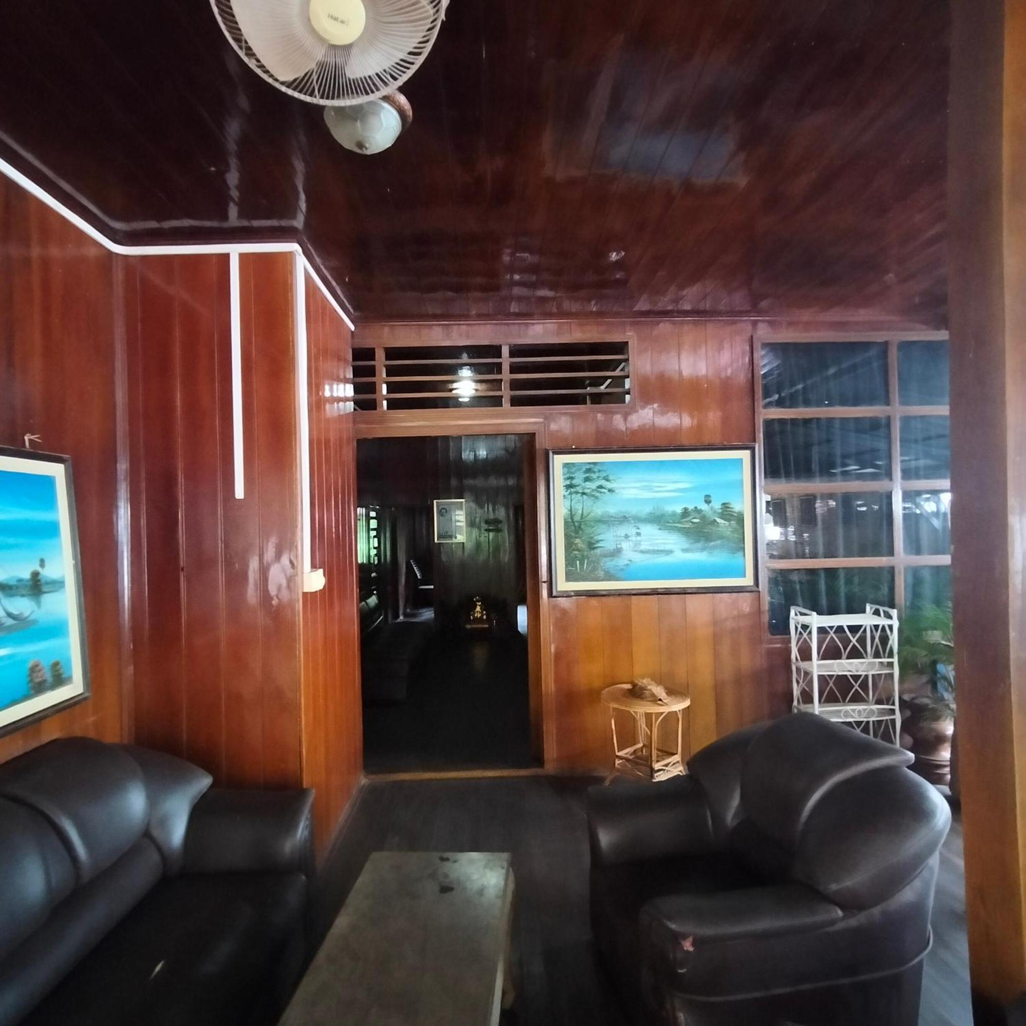 Nomad Guesthouse Kratie Exterior foto